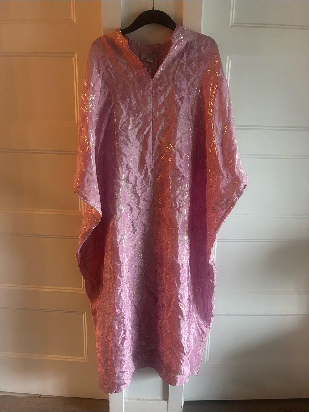 Pink and metallic detail kaftan